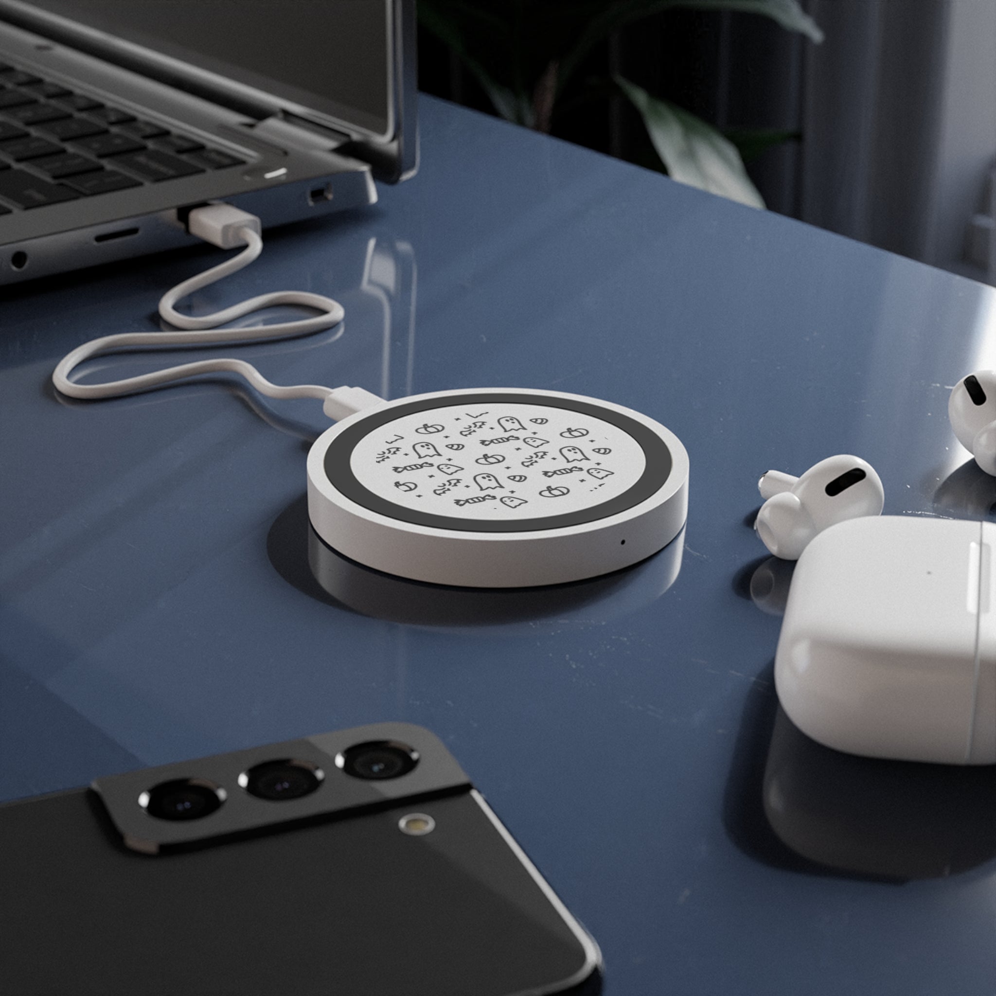 001 - Halloween themed wireless charger - EdBryShaan